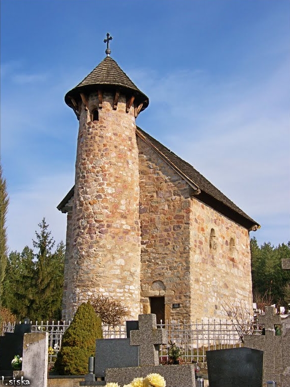 Kostolík v Klížskom Hradišti (foto: Ľubomír Šiška)